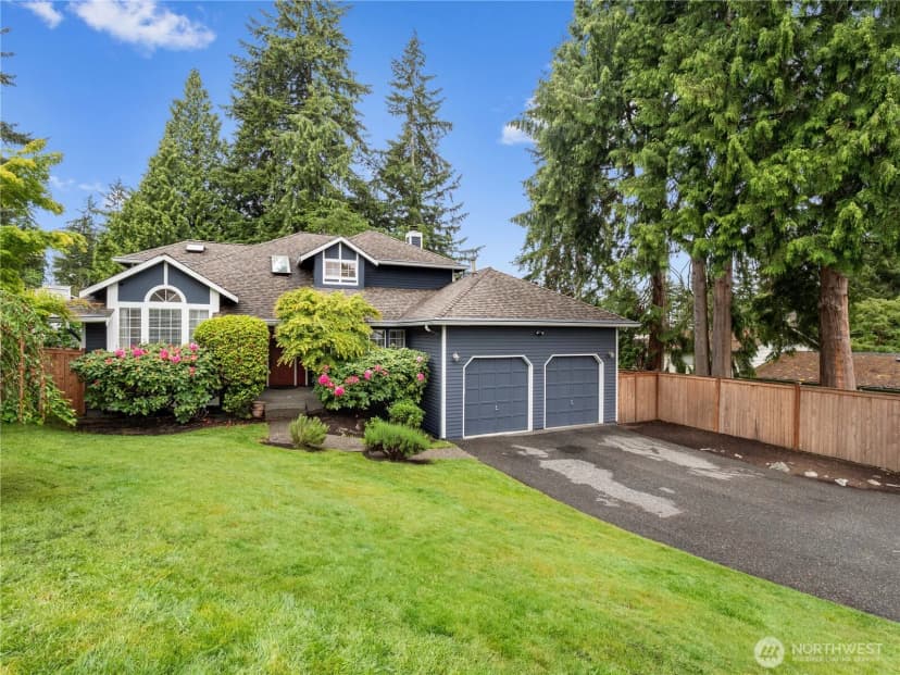 Property photo for 8221 122nd Avenue Ne, Kirkland photo 32
