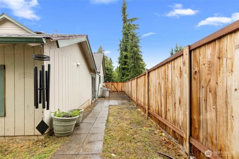 Property photo for 811 N 18th Street, Mount Vernon photo 5