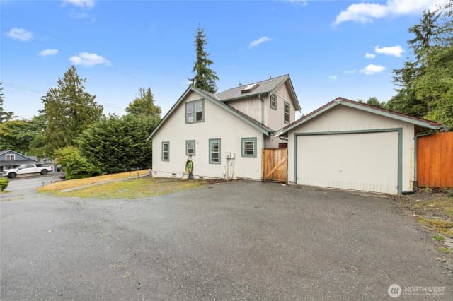 Property photo for 811 N 18th Street, Mount Vernon photo 3