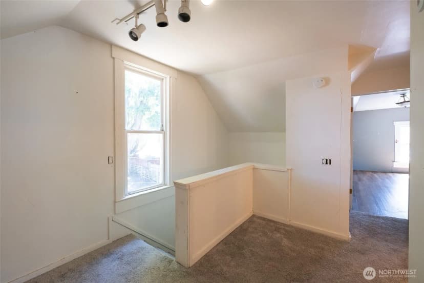 Property photo for 5802 2nd Avenue, Ferndale photo 17