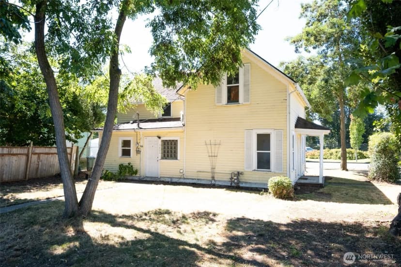 Property photo for 5802 2nd Avenue, Ferndale photo 3