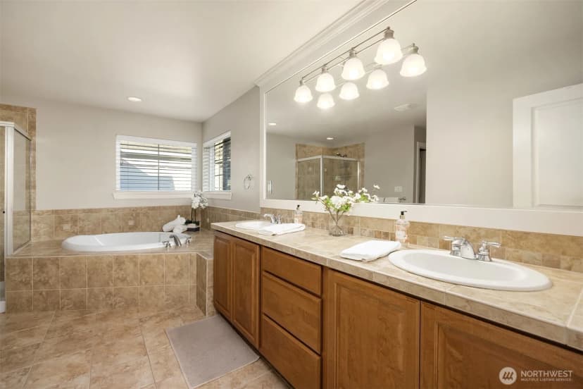 Property photo for 2771 Ne Noll Valley Loop, Poulsbo photo 23