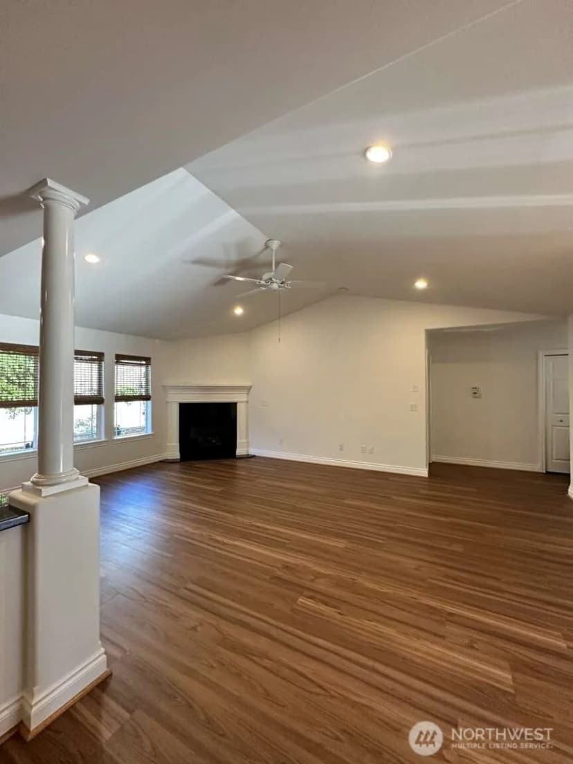 Property photo for 2108 S 15th Street, Mount Vernon photo 7
