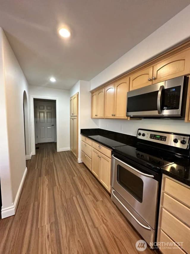 Property photo for 2108 S 15th Street, Mount Vernon photo 5