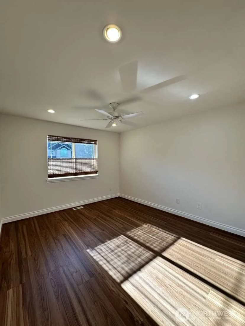 Property photo for 2108 S 15th Street, Mount Vernon photo 14