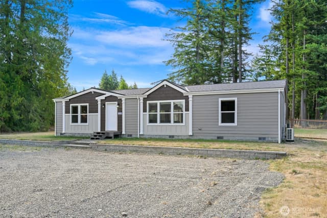 Property photo for 1229 W Axton Road, Ferndale photo 3