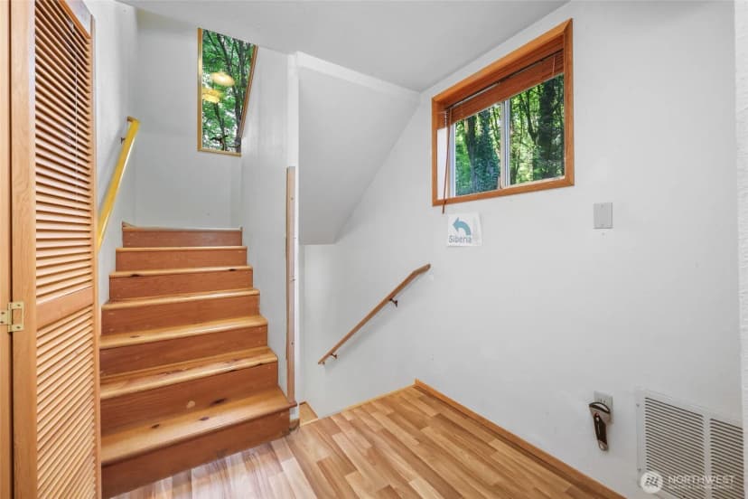 Property photo for 2501 Otis Street Se, Olympia photo 16