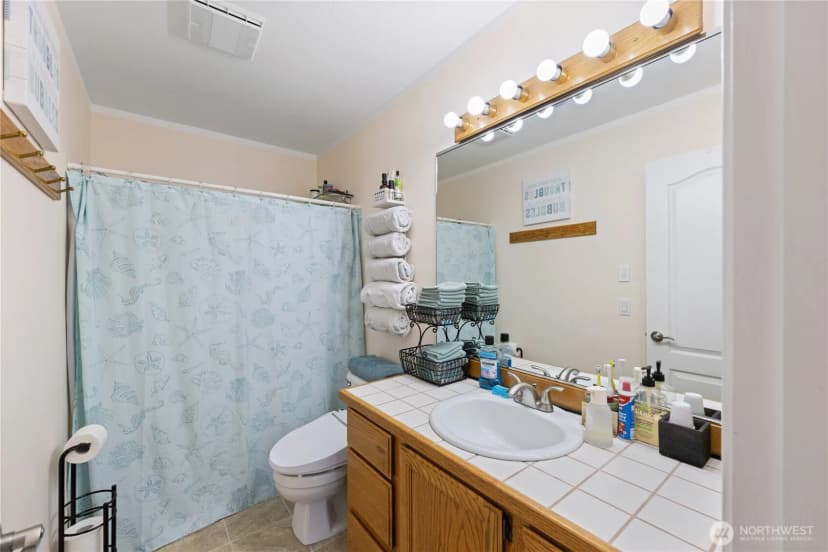 Property photo for 4020 Peters Lane, Anacortes photo 24