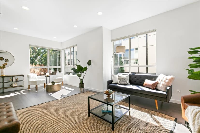 Property photo for 4725 35th Avenue S, Seattle photo 13
