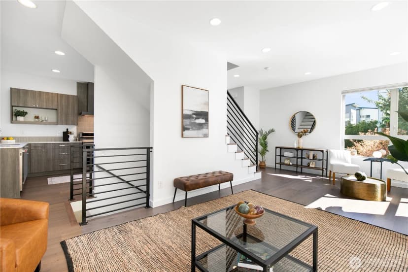 Property photo for 4725 35th Avenue S, Seattle photo 10