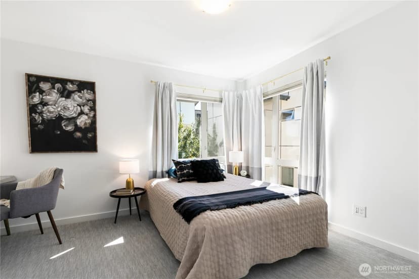 Property photo for 4725 35th Avenue S, Seattle photo 19