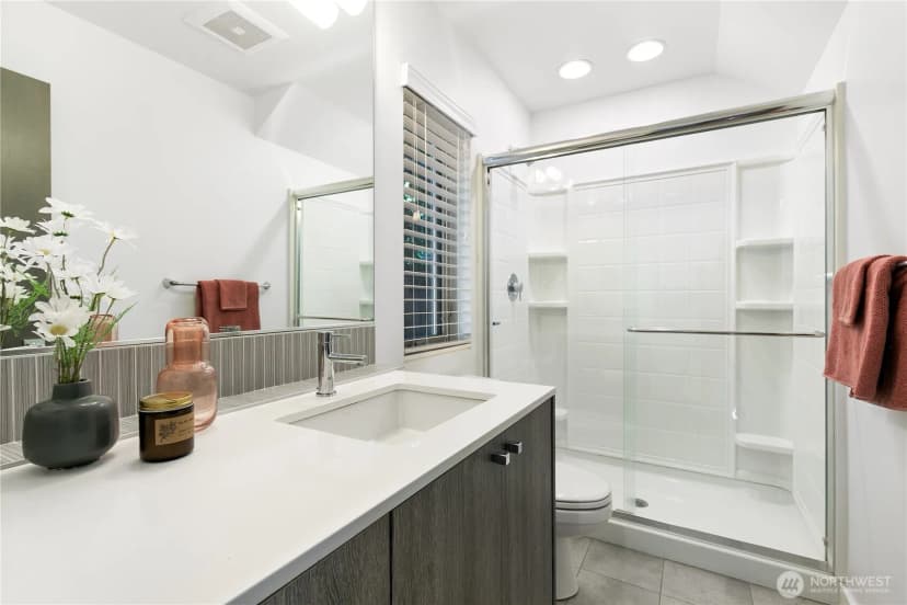 Property photo for 4725 35th Avenue S, Seattle photo 6