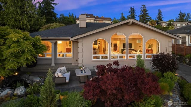 Property photo for 1602 Washington Avenue, Mukilteo