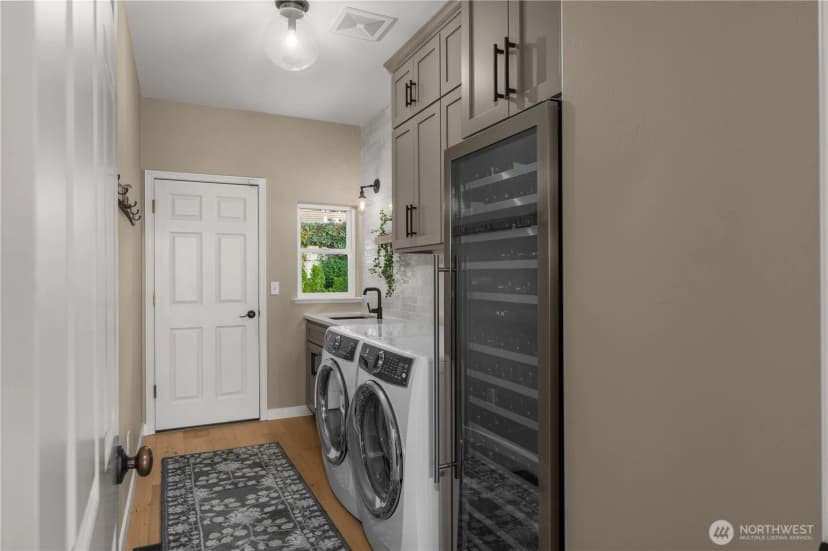 Property photo for 1602 Washington Avenue, Mukilteo photo 28