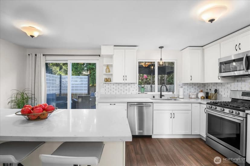 Property photo for 12221 Ne 140th Street, Kirkland photo 13