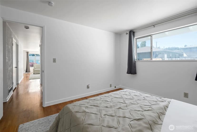Property photo for 88 Sw 8th Avenue, Oak Harbor photo 16