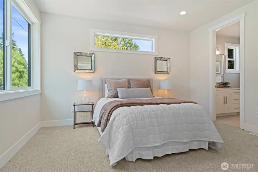 Property photo for 955 103rd Avenue Se, Bellevue photo 17