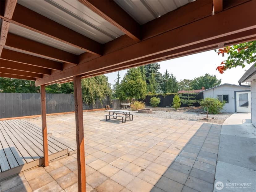Property photo for 1205 Okanogan Avenue, Wenatchee photo 29