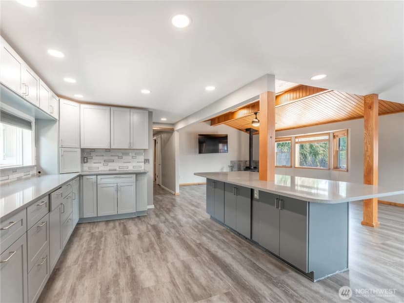 Property photo for 1205 Okanogan Avenue, Wenatchee photo 7