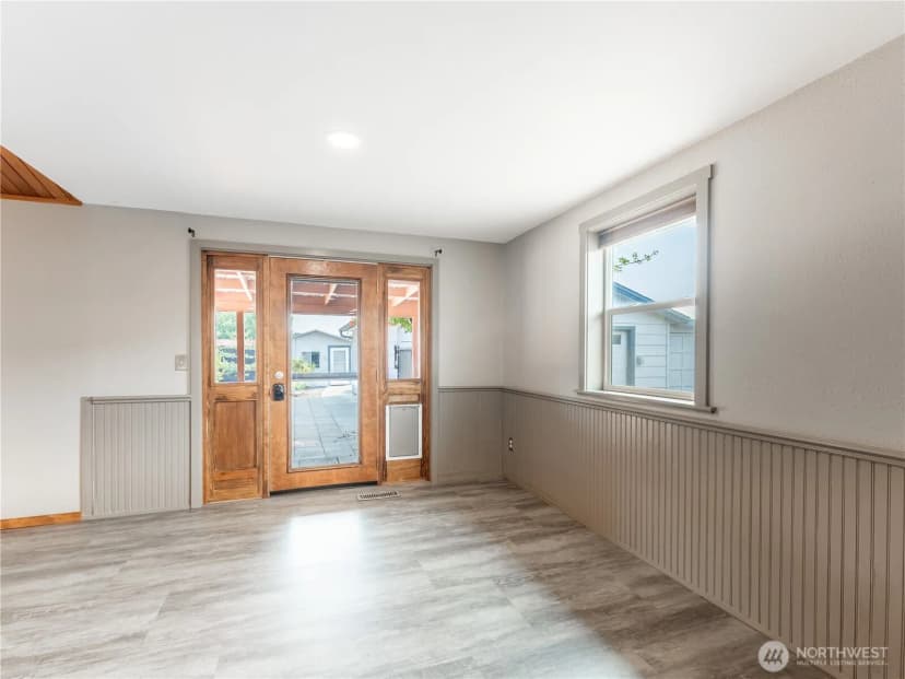 Property photo for 1205 Okanogan Avenue, Wenatchee photo 11