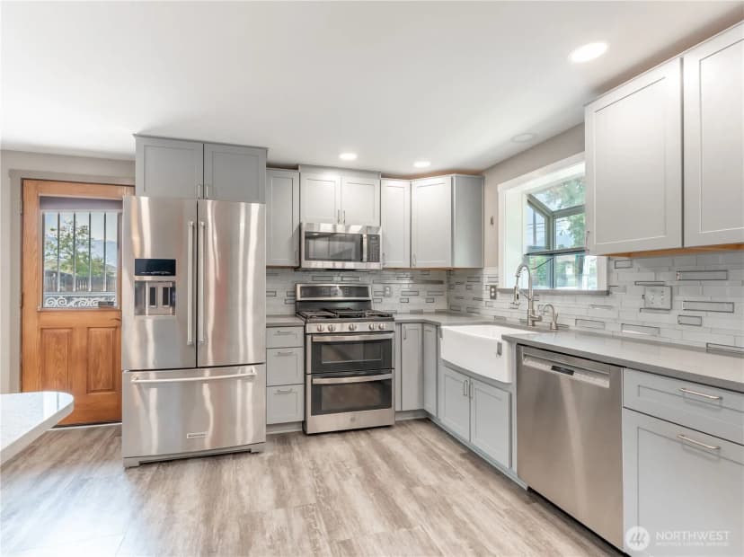 Property photo for 1205 Okanogan Avenue, Wenatchee photo 6