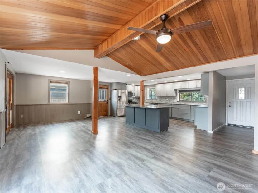 Property photo for 1205 Okanogan Avenue, Wenatchee photo 4