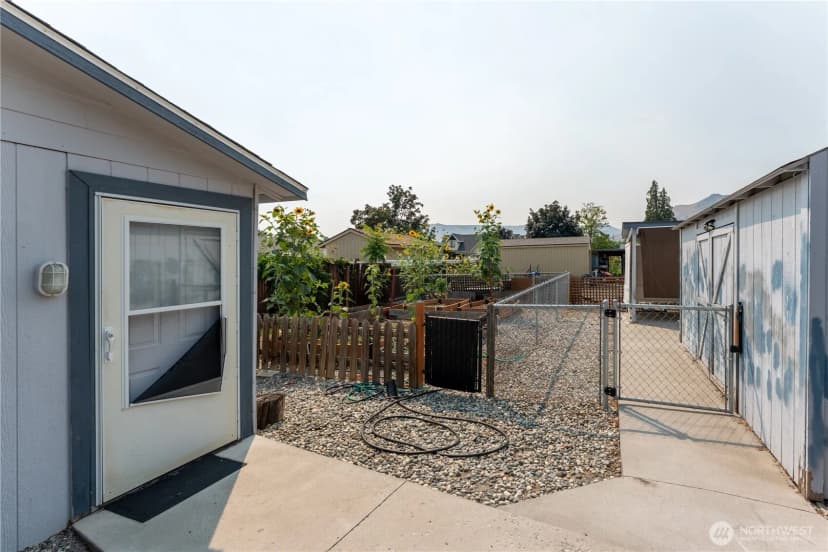 Property photo for 1205 Okanogan Avenue, Wenatchee photo 39