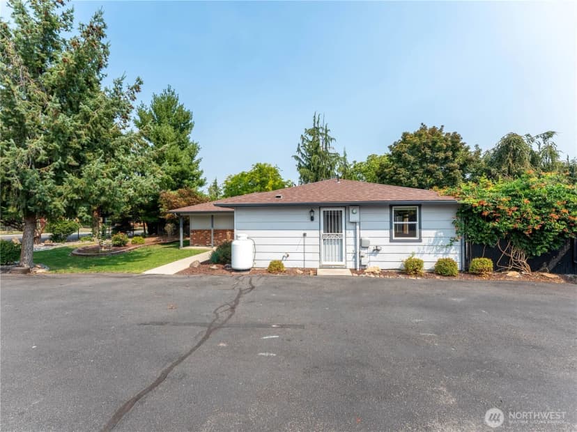 Property photo for 1205 Okanogan Avenue, Wenatchee photo 31