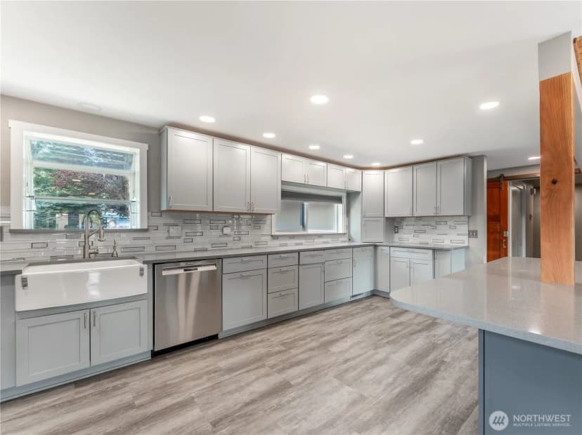 Property photo for 1205 Okanogan Avenue, Wenatchee photo 5