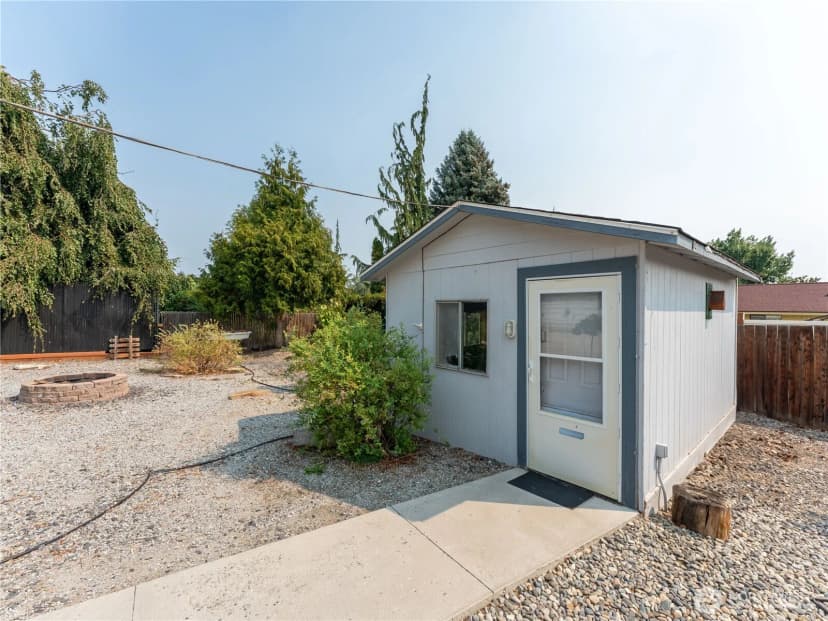 Property photo for 1205 Okanogan Avenue, Wenatchee photo 37