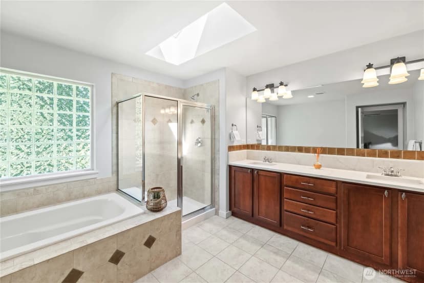 Property photo for 25526 Se 275th Place, Maple Valley photo 19