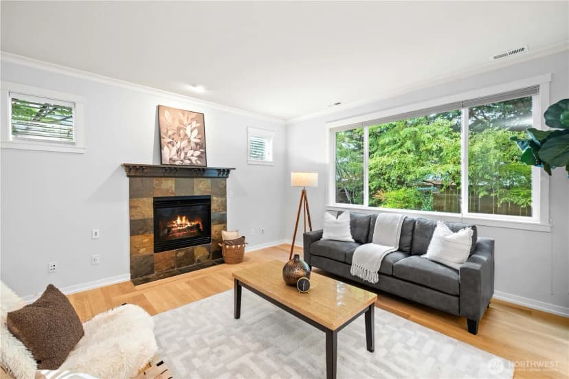 Property photo for 25526 Se 275th Place, Maple Valley photo 9
