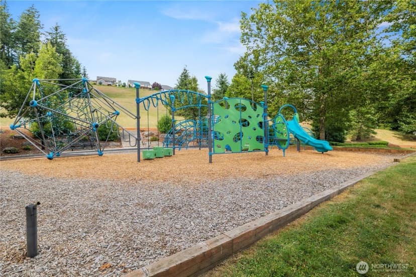 Property photo for 25526 Se 275th Place, Maple Valley photo 38