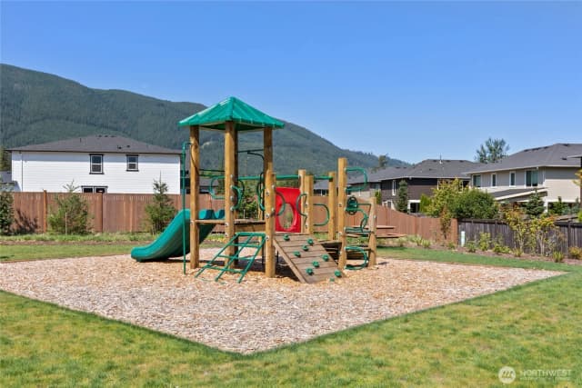Property photo for 690 Se 11th Place #8, North Bend photo 3