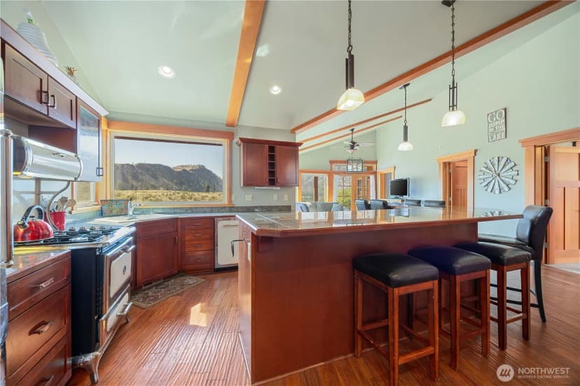 Property photo for 52 Long Drive, Pateros photo 6
