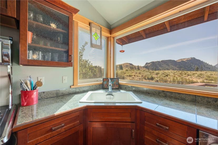 Property photo for 52 Long Drive, Pateros photo 9