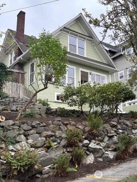 Property photo for 311 W Smith Street, Seattle