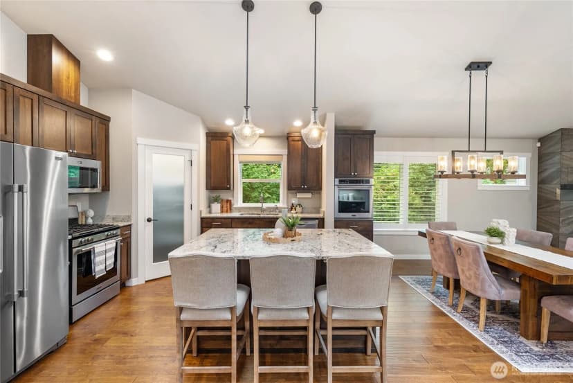 Property photo for 17717 Robinhood Lane, Snohomish photo 6