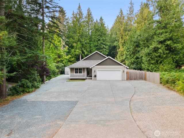 Property photo for 17717 Robinhood Lane, Snohomish photo 2