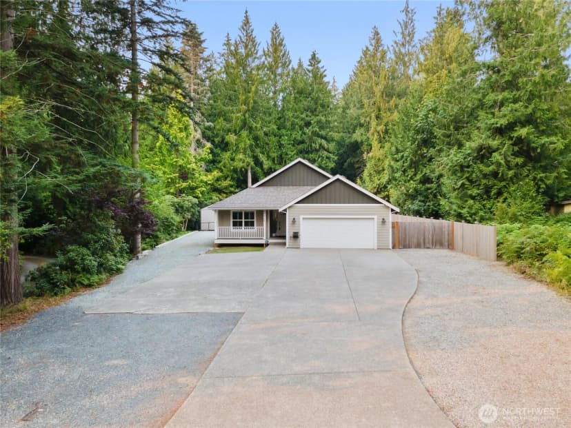 Property photo for 17717 Robinhood Lane, Snohomish photo 2