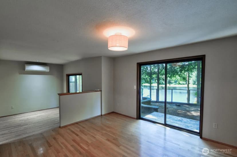 Property photo for 8747 Laguna Drive Sw, Olympia photo 9