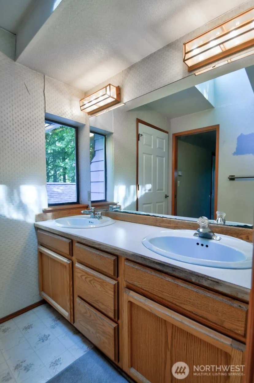Property photo for 8747 Laguna Drive Sw, Olympia photo 19