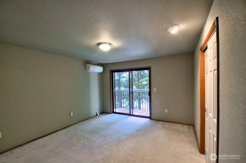 Property photo for 8747 Laguna Drive Sw, Olympia photo 17