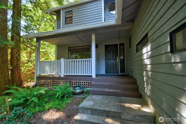 Property photo for 8747 Laguna Drive Sw, Olympia photo 2