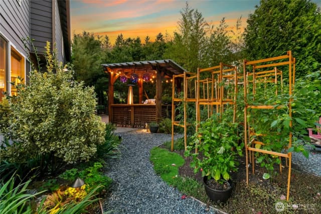 Property photo for 19033 29th Avenue Se, Bothell photo 4