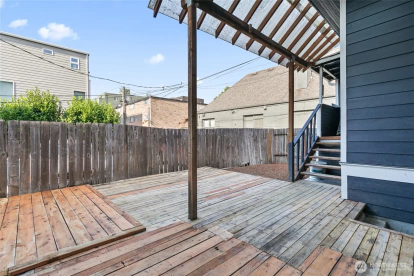 Property photo for 1310 Ne 52nd Street, Seattle photo 25