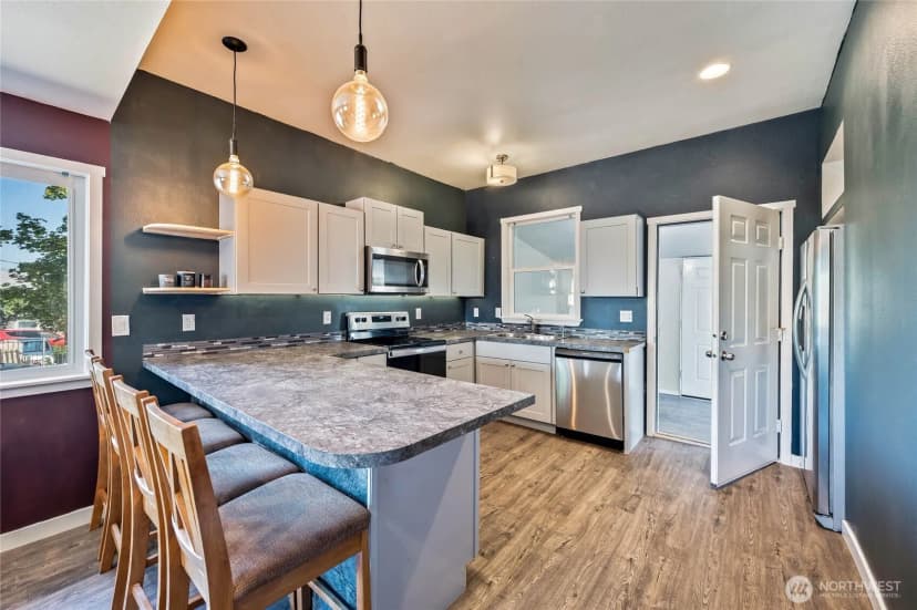 Property photo for 747 S Chelan Avenue, Wenatchee photo 8