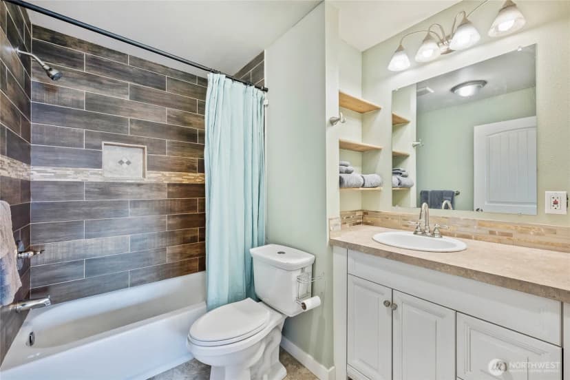 Property photo for 747 S Chelan Avenue, Wenatchee photo 15