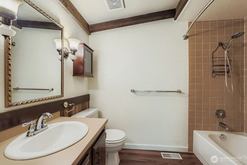 Property photo for 16629 158th Place Se, Renton photo 18