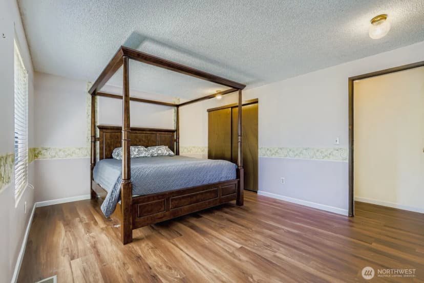 Property photo for 16629 158th Place Se, Renton photo 15